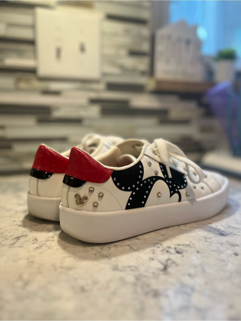 Disney X Aldo Party Mickey Sneaker Lunar New Year Collection White Size 7 1/2 - Picture 11 of 16